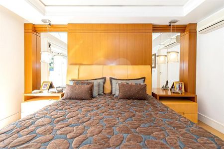 37_photo/94dce3bd2d.1aa5b8f538f3adaf-ATLAS-5dd8f0d5-45e2-4f45-9b7f-7c5e5925724d.jpg de casa à venda com 5 quartos, 1150m² em Seminário, Curitiba