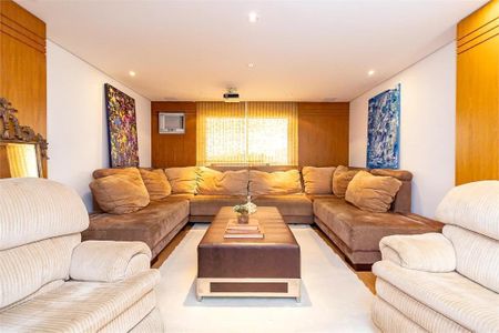 18_photo/94dce3bd2d.1aa5b8f538f3adaf-ATLAS-7bbbc2dc-802d-4d8c-8d3c-50e9089eacc8.jpg de casa à venda com 5 quartos, 1150m² em Seminário, Curitiba