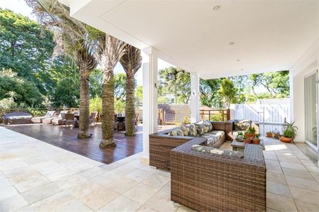 9_photo/94dce3bd2d.1aa5b8f538f3adaf-ATLAS-8b2050fe-e2d8-46a0-b48d-9269806f909e.jpg de casa à venda com 5 quartos, 1150m² em Seminário, Curitiba