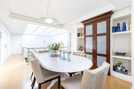 46_photo/94dce3bd2d.1aa5b8f538f3adaf-ATLAS-cfa5bf7d-3071-4bef-83f6-d50798764a7e.jpg de casa à venda com 5 quartos, 1150m² em Seminário, Curitiba