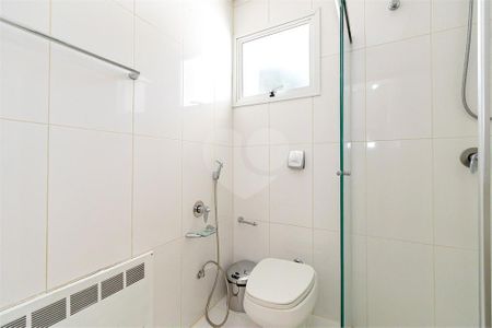 3_photo/94dce3bd33.b88c9f23dde11cca-ATLAS-1c7cba1e-e6f1-445d-ac73-72f619fc6819.jpg de casa à venda com 5 quartos, 1150m² em Seminário, Curitiba