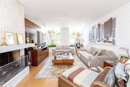 11_photo/94dce3bd33.b88c9f23dde11cca-ATLAS-32412286-bedf-4e0f-ac75-149348dc934a.jpg de casa à venda com 5 quartos, 1150m² em Seminário, Curitiba