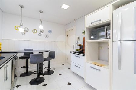 7_photo/94dce3bd33.b88c9f23dde11cca-ATLAS-8ee217df-e62d-423a-a927-32c0891770c8.jpg de casa à venda com 5 quartos, 1150m² em Seminário, Curitiba