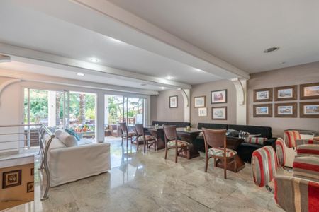 8_photo/94dce3bd33.b88c9f23dde11cca-ATLAS-b962f940-c754-4b97-ac4b-27ed3eafab94.jpg de casa à venda com 4 quartos, 1150m² em Seminário, Curitiba