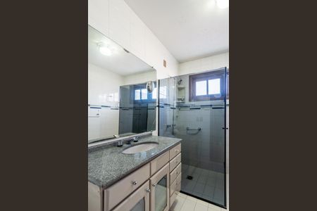 11_photo/94dce3beab.cba9474eaf1c4fd4-ATLAS-dcb2b09a-7a68-4279-a7d2-cbf0df57e7a3.jpg de casa à venda com 4 quartos, 206m² em Seminário, Curitiba