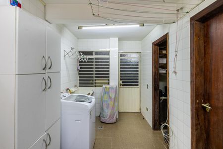 18_photo/94dce3beab.cba9474eaf1c4fd4-ATLAS-e2dfaba5-2fea-40ee-b79e-1045b27f119a.jpg de casa à venda com 4 quartos, 206m² em Seminário, Curitiba