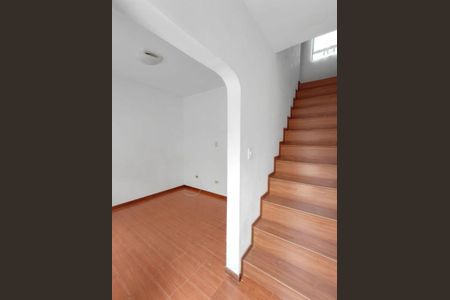 3_photo/94dce3beb1.864ff64b5dee438b-ATLAS-28e13a53-a1d2-484e-aace-2ae65bce0bab.jpg de casa à venda com 3 quartos, 92m² em Seminário, Curitiba