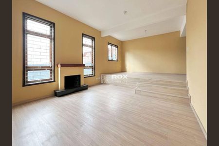 6_photo/94dce3bedb.27a900e001c278db-ATLAS-8f49ab75-cf07-4154-964a-e9efd6b8ad5b.jpg de casa à venda com 4 quartos, 146m² em Seminário, Curitiba