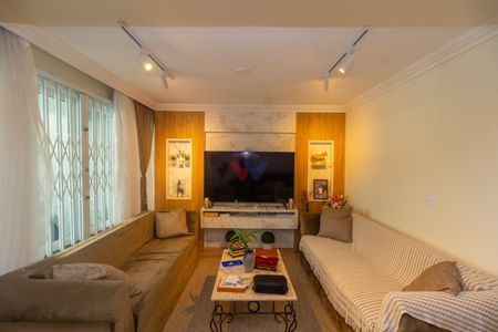 3_photo/94dce3beef.2a17df7df6ae08cb-ATLAS-09cb947f-1e33-4361-b756-33e278daafd6.jpg de casa à venda com 3 quartos, 175m² em Seminário, Curitiba