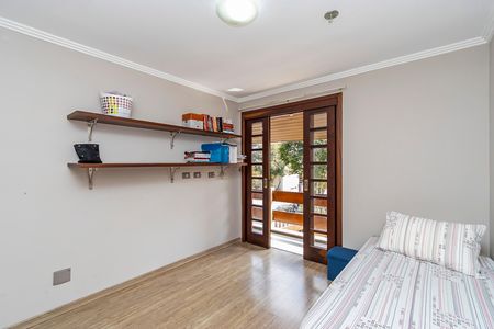 6_photo/94dce3beef.2a17df7df6ae08cb-ATLAS-48ac6ac5-64a6-4deb-bfb3-cec74ffd9232.jpg de casa à venda com 4 quartos, 160m² em Seminário, Curitiba