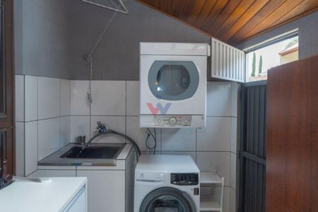 20_photo/94dce3beef.2a17df7df6ae08cb-ATLAS-e713bc66-fe08-4a85-9322-388b508fd51b.jpg de casa à venda com 3 quartos, 175m² em Seminário, Curitiba