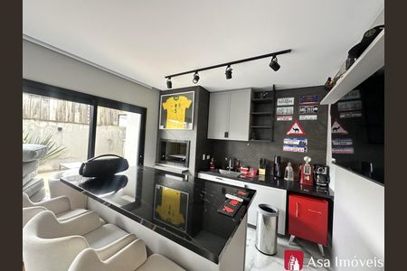 3_photo/94dce3bf3b.b760bf5d8bb46efe-ATLAS-13c25750-5e7f-43bf-9aa4-b4fd7a0f452b.jpg de casa à venda com 4 quartos, 410m² em Seminário, Curitiba