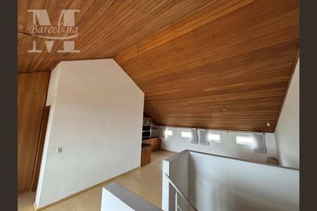 10_photo/94dce3bf5b.e100dba37721dde7-ATLAS-610d8e59-e796-4544-bf67-bc4fe4d9e3c7.jpg de casa à venda com 3 quartos, 163m² em Seminário, Curitiba