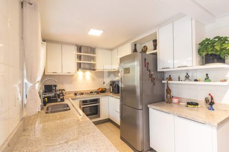 10_photo/94dce3bf5b.e100dba37721dde7-ATLAS-9baa44c4-576f-4e74-a451-39c491fdc026.jpg de casa à venda com 3 quartos, 163m² em Seminário, Curitiba