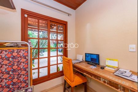 11_photo/94dce3bfd7.c06c3c5dbfc3661b-ATLAS-d9fece50-9305-4e7c-96d7-da17a34787cf.jpg de casa à venda com 3 quartos, 266m² em Campina do Siqueira, Curitiba