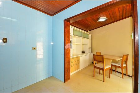 29_photo/94dce3c02f.2781d2ca693b02d7-ATLAS-c85a024a-826d-4293-9c45-b585a6c8a41b.jpg de casa à venda com 3 quartos, 134m² em Bigorrilho, Curitiba