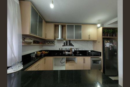 17_photo/94dce3c09f.b8a9f91cb517b5ed-ATLAS-cab5fb7d-1da8-4c7f-9056-7227ed53d010.jpg de casa de condomínio à venda com 3 quartos, 141m² em Seminário, Curitiba