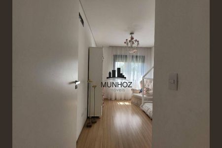 36_photo/94dce3c09f.b8a9f91cb517b5ed-ATLAS-dc26ba22-6cd2-4be9-8890-80bd8985b5fd.jpg de casa de condomínio à venda com 3 quartos, 141m² em Seminário, Curitiba