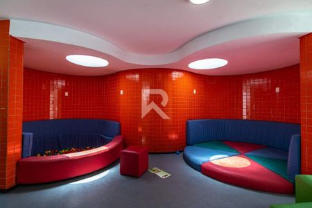 3_photo/94dce3c0bf.e481a8afa5921790-ATLAS-a50394a3-fb5a-4a23-a233-e3bae58db90b.jpg de casa à venda com 3 quartos, 184m² em Seminário, Curitiba