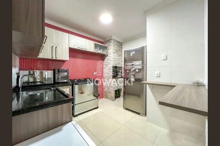 3_photo/94dce3c0c3.ceff8192393c33de-ATLAS-289a4b3c-24db-47f8-9aa7-5280d7e53446.jpg de casa à venda com 3 quartos, 173m² em Campina do Siqueira, Curitiba