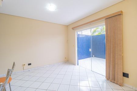 11_photo/94dce3c11b.a824f5d462c04ebd-ATLAS-c35a8552-eccc-46cc-abc0-2f3f28762d41.jpg de apartamento para alugar com 1 quarto, 35m² em Campina do Siqueira, Curitiba