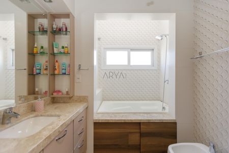 30_photo/94dce3c1d5.a944a7ef88bd55c6-ATLAS-dc267a29-5353-417e-b1a3-b02ae0f2a2ab.jpg de casa à venda com 4 quartos, 614m² em Campina do Siqueira, Curitiba