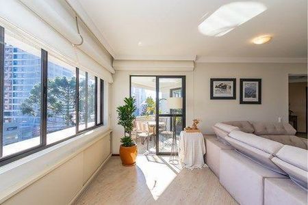 3_photo/94dce3c203.bd0a29f5f97f274a-ATLAS-09ba74e8-9a4b-44c2-bea7-577aec5a47d6.jpg de apartamento à venda com 3 quartos, 183m² em Batel, Curitiba