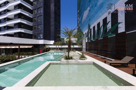 41_photo/94dce3c209.a9e5a59ac4fafcc0-ATLAS-36a85f3c-1bc6-45b4-99d1-90b3bd1951fa.jpg de apartamento à venda com 4 quartos, 270m² em Bigorrilho, Curitiba