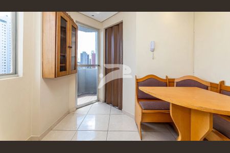 4_photo/94dce3c24b.eb5e99e95c3a378b-ATLAS-922fc56f-ab42-4cf4-8de8-6267bdc84e2a.jpg de apartamento à venda com 1 quarto, 21m² em Mercês, Curitiba