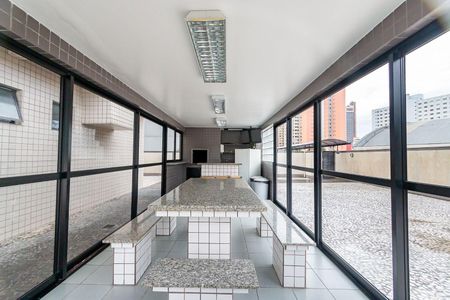 47_photo/94dce3c2f9.3da89fc49a284097-ATLAS-538218e3-e3c9-46c8-932a-ef93324dae2c.jpg de apartamento para alugar com 2 quartos, 188m² em Bigorrilho, Curitiba