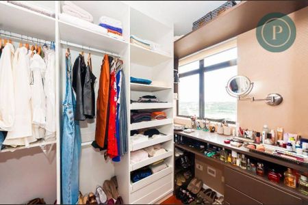 2_photo/94dce3c2fd.b6cb1b6dfff9f2d7-ATLAS-1bc63c04-14a5-48a5-82d6-3a7551eb77b2.jpg de apartamento para alugar com 2 quartos, 188m² em Bigorrilho, Curitiba