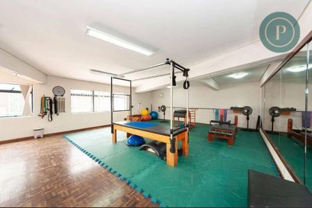 5_photo/94dce3c2fd.b6cb1b6dfff9f2d7-ATLAS-d9bf16df-4a60-4300-a7e7-0ac4d48b3a39.jpg de apartamento para alugar com 2 quartos, 188m² em Bigorrilho, Curitiba