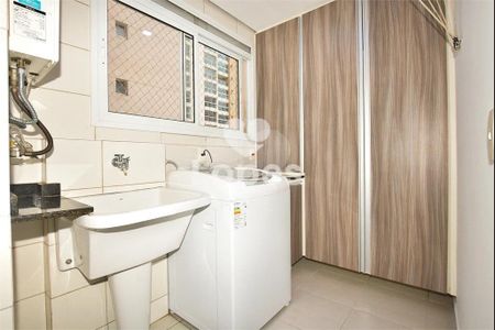 5_photo/94dce3c363.aafc750051720c32-ATLAS-24f218e3-5bb5-4ced-a0f7-66258aafbaf4.jpg de apartamento à venda com 3 quartos, 131m² em Mossunguê, Curitiba