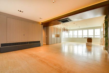 9_photo/94dce3c363.b7a28b76476596d7-ATLAS-c29df081-b04c-4879-b257-81d680d03a3d.jpg de apartamento à venda com 3 quartos, 214m² em Mossunguê, Curitiba