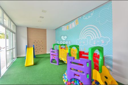 42_photo/94dce3c363.eb4747a7722cd593-ATLAS-d7aa18a6-a2eb-4acf-95c4-07bd4de9831b.jpg de apartamento à venda com 3 quartos, 432m² em Campina do Siqueira, Curitiba