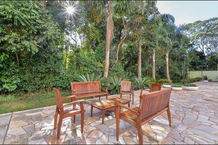 33_photo/94dce3c393.ceff8192393c33de-ATLAS-fbd15bf4-a776-4d01-a63e-0c60de36bbc5.jpg de apartamento à venda com 3 quartos, 180m² em Campina do Siqueira, Curitiba