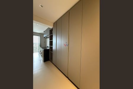 16_photo/94dce3c3a1.ff1ed52af1ecb987-ATLAS-f3a3ece7-0cb4-40e2-93ba-ac4c62afb1a3.jpg de apartamento à venda com 3 quartos, 431m² em Campina do Siqueira, Curitiba