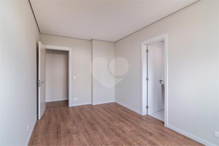 6_photo/94dce3c3c3.2bd6c31d73845aaa-ATLAS-d315090b-ddc7-4f26-b2b9-c71eaebf1eda.jpg de apartamento à venda com 3 quartos, 160m² em Campina do Siqueira, Curitiba