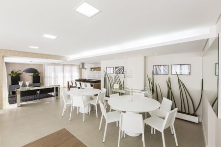 32_photo/94dce3c3cb.97d17fef2ce51bab-ATLAS-4d4da3c3-ab11-4f41-99cf-5d272ebc6550.jpg de apartamento para alugar com 1 quarto, 40m² em Campina do Siqueira, Curitiba