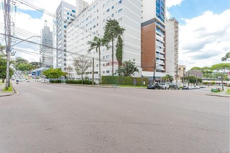 50_photo/94dce3c3cf.98afbf8d0004adb7-ATLAS-fadd2dfb-036e-4ea4-b304-82e578010000.jpg de apartamento à venda com 2 quartos, 45m² em Bigorrilho, Curitiba