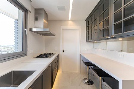 5_photo/94dce3c3f9.0f81dd1a9a4f6ffb-ATLAS-54cfed06-a477-4e4e-b5cd-b199ec5fb68b.jpg de apartamento à venda com 4 quartos, 198m² em Campina do Siqueira, Curitiba