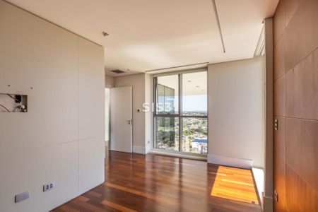 32_photo/94dce3c40b.8b58a223264b1c7e-ATLAS-f1d6d3d2-9a10-4e41-91f9-e010c93e3e93.jpg de apartamento à venda com 3 quartos, 339m² em Campina do Siqueira, Curitiba