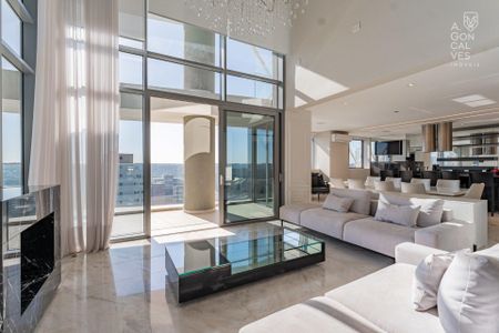 5_photo/94dce3c40b.9a892ca38e503515-ATLAS-6f4a7583-9a3b-4a1f-8b23-b92cb658f863.jpg de apartamento para alugar com 3 quartos, 338m² em Campina do Siqueira, Curitiba