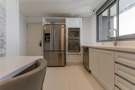 20_photo/94dce3c40b.9a892ca38e503515-ATLAS-b46e717f-76b9-4136-8d28-11ab423b6dba.jpg de apartamento para alugar com 3 quartos, 338m² em Campina do Siqueira, Curitiba