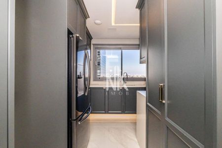 3_photo/94dce3c40b.cf2bd3ac9d2d258c-ATLAS-57263ee6-c06a-49aa-bddc-0527fe1eb243.jpg de apartamento à venda com 3 quartos, 198m² em Campina do Siqueira, Curitiba