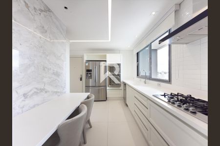 2_photo/94dce3c40b.df2406aa61ba3211-ATLAS-247c39d7-1932-4db8-b12c-9aa4f8f69b40.jpg de apartamento para alugar com 3 quartos, 338m² em Campina do Siqueira, Curitiba