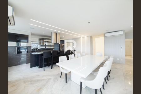 6_photo/94dce3c40b.df2406aa61ba3211-ATLAS-d9bafaca-8d3e-4711-8374-9eb8a3dde1bf.jpg de apartamento à venda com 3 quartos, 338m² em Campina do Siqueira, Curitiba