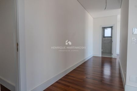 8_photo/94dce3c40d.5b63f18bcccc212e-ATLAS-c3fba486-292a-4897-8e8c-106ad1bb2175.jpg de apartamento à venda com 4 quartos, 245m² em Campina do Siqueira, Curitiba