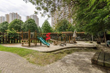 87_photo/94dce3c455.0a29179822ef5b4e-ATLAS-fabbc3cd-30c8-4621-bbc9-496b4a6d729b.jpg de apartamento para alugar com 4 quartos, 132m² em Campina do Siqueira, Curitiba