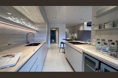 23_photo/94dce3c4ff.dd810fae21d85007-ATLAS-b3f4911a-51c9-4abb-8e32-ff534e82e42e.jpg de apartamento à venda com 3 quartos, 171m² em Mossunguê, Curitiba